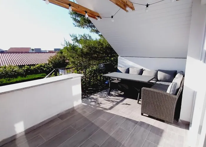 Filip & Nina Apartamento Vir
